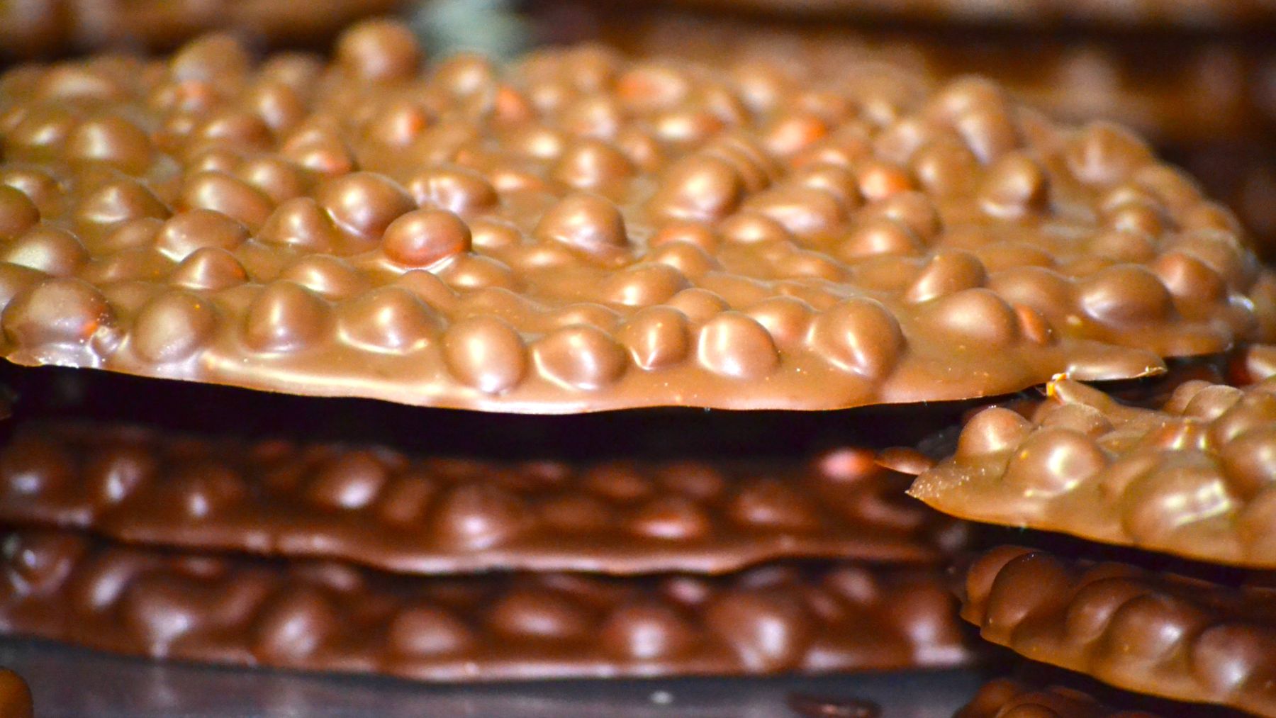 El 'Urrakin Egiña' es un chocolate con avellanas típico de Elizondo. MALKORRA